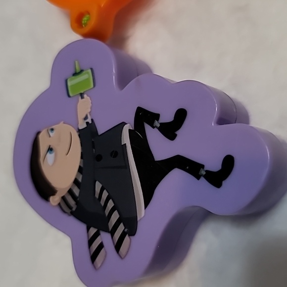 McDonalds Happy Meal Toy Minions The Rise Of Gru! "Gru's Grabber" - Picture 2 of 5